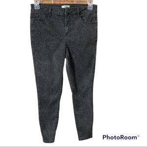 Jolt Women's Size 9 / 29 W High Rise Skinny Leg Black Leopard Print